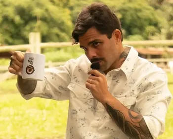 Juíza condena rede social a pagar R$ 5 mil ao Café com teu pai