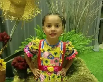 Menina de 6 anos morre após ser baleada por irmão de 12 anos