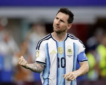 Messi alcança artilheiros de quatro Copas em apenas 2 jogos