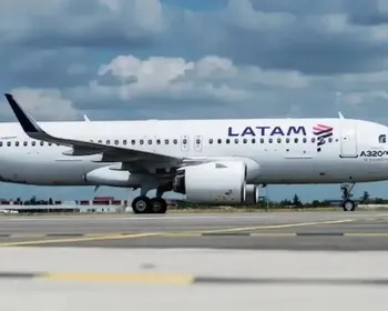 Mulher cai de escada e morre durante desembarque da Latam em Congonhas