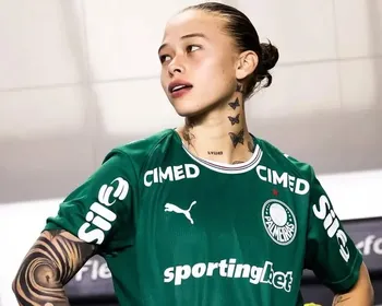 Palmeiras exerce opção de compra de lateral do Bayern de Munique