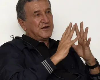 Parreira tem boa recuperação após cirurgia e respira sem ajuda de aparelhos