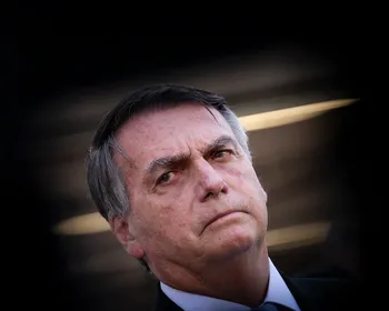 PCDF abre inquérito para apurar arma apreendida em nome de Bolsonaro