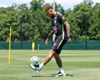 Prazo estabelecido para retorno de Neymar termina nesta quinta