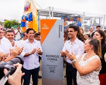 Prefeito entrega Gigantinhos Bilíngue de Ipioca e reforça compromisso com a educação infantil