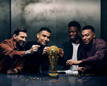 Pressionado? Cristiano Ronaldo estreia após recordes de Messi e Mbappé