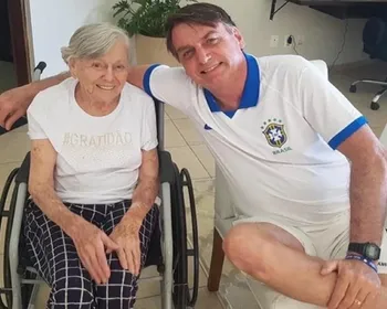 PT propõe revogar nome de mãe de Bolsonaro em viaduto de SP