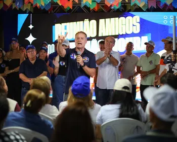 Renan Filho assume compromisso com nova orla e obras contra alagamentos em Paripueira