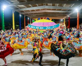 Santa Fé transforma arraial em manifesto pela cultura no Forró & Folia