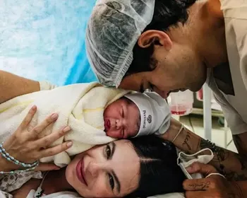 Sthefany Brito anuncia nascimento do terceiro filho: 'Coração triplicou'