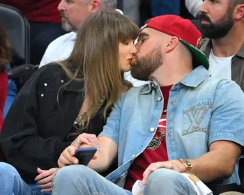 Tenda próxima à casa de Taylor Swift aumenta rumores de casamento