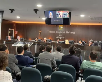 TRE-AL extingue ação contra Kelmann Vieira e mantém mandato de vereador