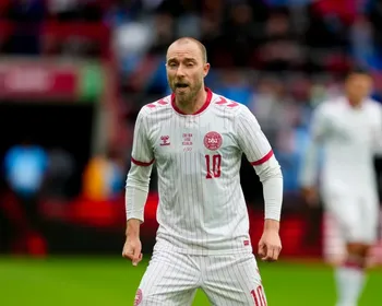 Vídeo: Amistoso da Dinamarca é encerrado após Eriksen desmaiar em campo