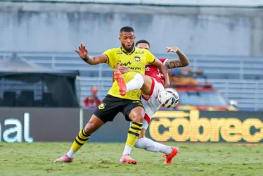 
				Barroca aponta motivo da derrota do CRB e faz alerta após novo tropeço
			
			