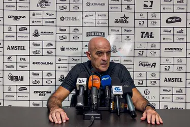 
				ASA se reapresenta e Itamar cita ‘equilíbrio emocional’ como trunfo contra Sergipe
			
			
