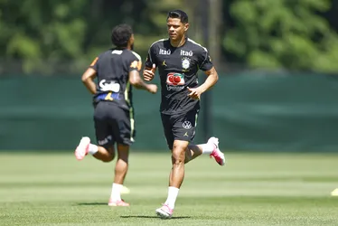 
				Brasil realiza treino em preparação para a partida contra o Haiti; confira as imagens
			
			