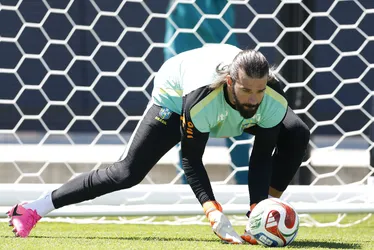 
				Brasil realiza treino em preparação para a partida contra o Haiti; confira as imagens
			
			