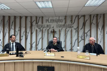 
				Bruno Toledo é eleito presidente do Tribunal de Contas de Alagoas até o fim de 2026
			
			