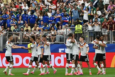 
				Copa pode ter Brasil x Alemanha já no mata-mata; entenda
			
			