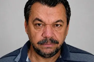  Corpo de policial civil morto por colega é sepultado sob comoção em Aracaju 