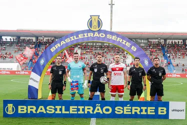 
				Veja os melhores momentos: CRB sai na frente, cede empate e fica no 1 a 1 com o Fortaleza
			
			