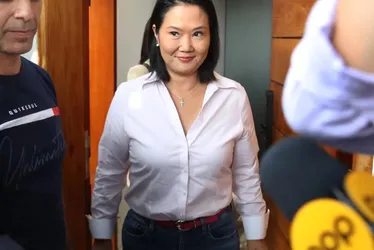 
				Keiko Fujimori rejeita recontagem de votos e anuncia que sairá do país na reta final da apuração
			
			