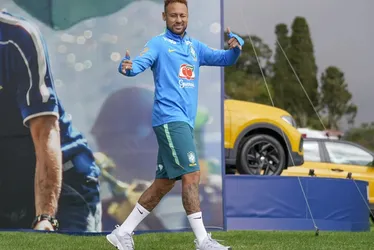 
				Neymar faz exame nesta segunda e espera definição sobre estreia na Copa
			
			