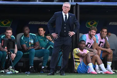 
				UM BRASIL SEM CONEXÃO
			
			