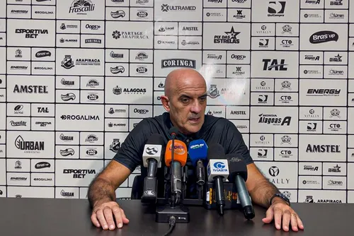 
				ASA se reapresenta e Itamar cita ‘equilíbrio emocional’ como trunfo contra Sergipe
			
			