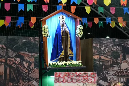 
				Brilho Lunar leva memória de Brumadinho ao palco do Forró & Folia
			
			