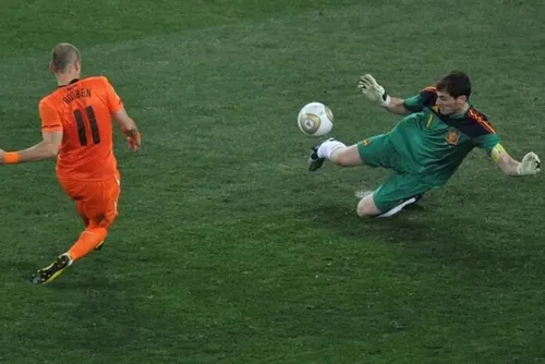 
				Camisa de Casillas usada na final da Copa de 2010 desaparece de museu na Espanha
			
			