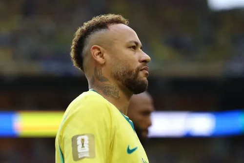 
				Contra Escócia, Neymar foi o mais lento, e Danilo alcançou a maior velocidade
			
			