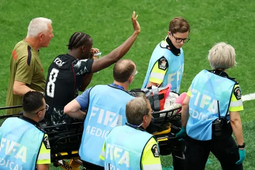 
				Copa: jogador do Catar que quebrou perna de canadense recebe gancho pesado
			
			