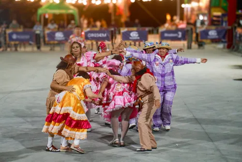 
				Dona Maria Alagoana leva emoção e inclusão ao palco do Forró & Folia 2026
			
			