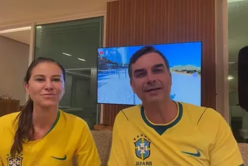 
				É dia do Brasil, ninguém me aborrece, diz Flávio após vídeo de Michelle
			
			