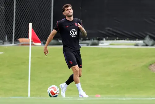 
				Estados Unidos perde Pulisic por lesão para jogo contra a Austrália
			
			