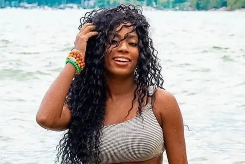 
				Ex-BBB Lumena revela que lucra fortuna nas redes: ‘Divulgo perereca, mas nunca tigrinho’
			
			