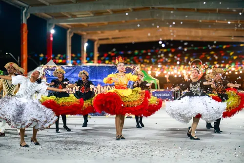 
				Flor do Amor celebra 40 anos de resistência e tradição no Forró & Folia
			
			
