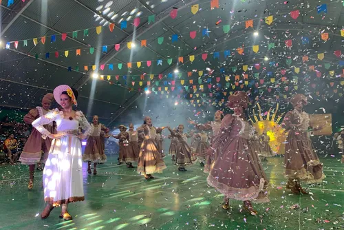 
				Girassol abre final do Forró & Folia no interior com homenagem à resistência do povo nordestino
			
			
