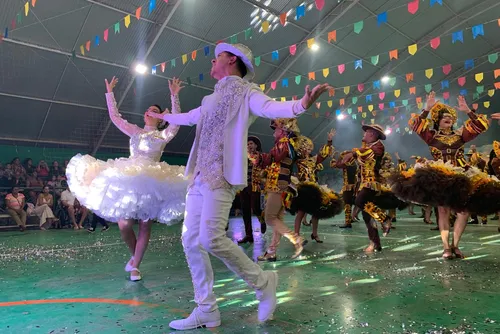 
				Girassol abre final do Forró & Folia no interior com homenagem à resistência do povo nordestino
			
			