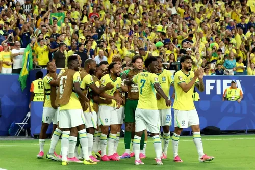 
				Grupo F define adversário do Brasil nesta quinta (25); entenda os cenários
			
			