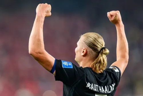 
				Haaland marca duas vezes, e Noruega vence Senegal pela Copa do Mundo
			
			