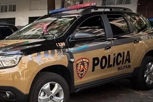 
				Homem é preso suspeito de esfaquear sobrinho após briga por música alta
			
			