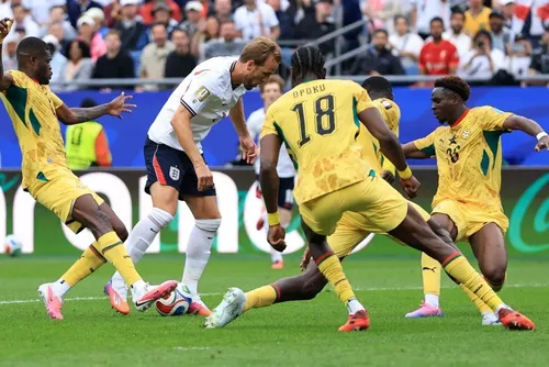 
				Inglaterra joga mal e fica apenas no empate contra Gana pela Copa do Mundo
			
			
