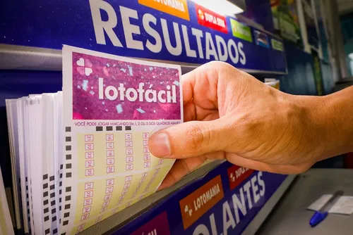 
				Lotofácil acumula em R$ 5 milhões; duas apostas de Alagoas acertam 14 números
			
			