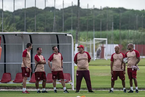 
				O mesmo elenco, o mesmo treinador… então o que mudou no CRB?
			
			