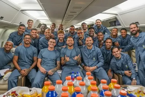 
				Seleção Brasileira chega aos EUA para disputa da Copa do Mundo
			
			