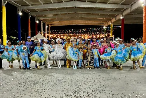 
				Quadrilha Raio de Luz leva homenagem à Nossa Senhora Aparecida ao palco do Forró & Folia
			
			