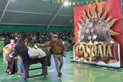 
				Quatro quadrilhas levaram cultura, história e emoção ao tablado do Forró & Folia 2026
			
			