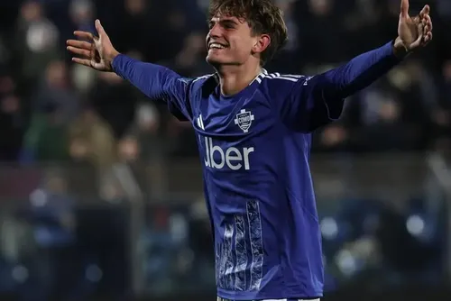 
				Real Madrid e Como chegam a acordo por Nico Paz, jogador da seleção da Argentina
			
			